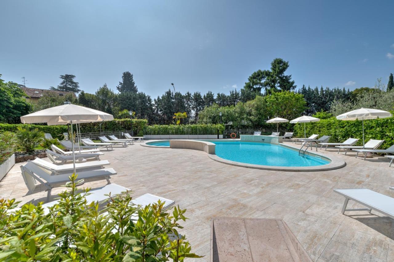 Hotel Galeazzi Gardone Riviera Exterior foto