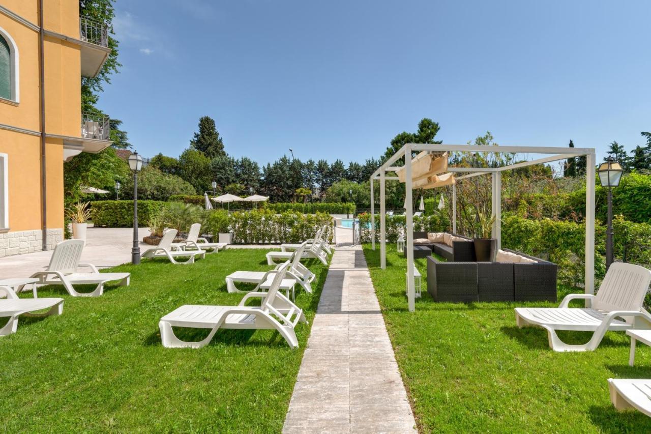 Hotel Galeazzi Gardone Riviera Exterior foto