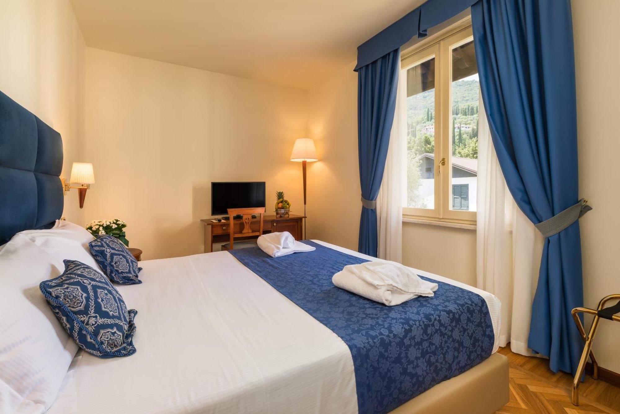 Hotel Galeazzi Gardone Riviera Exterior foto
